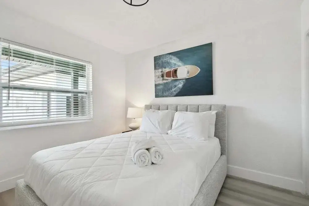 117 127th Ave E Unit 6