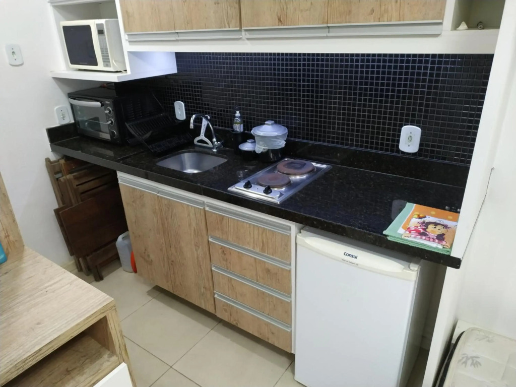 Aluguel de Flats condomínio Bangalô em Cabo Frio - BLOCO 4 APT 103