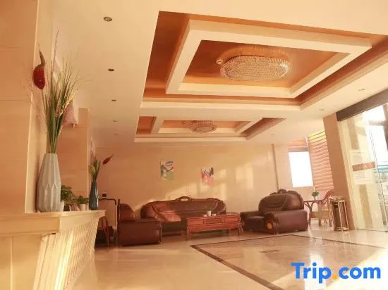 Xinyang Yuelong Hotel