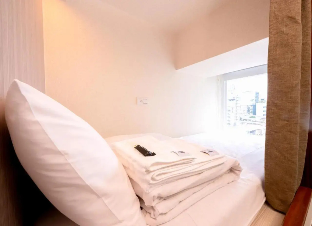 Apartment 10F
