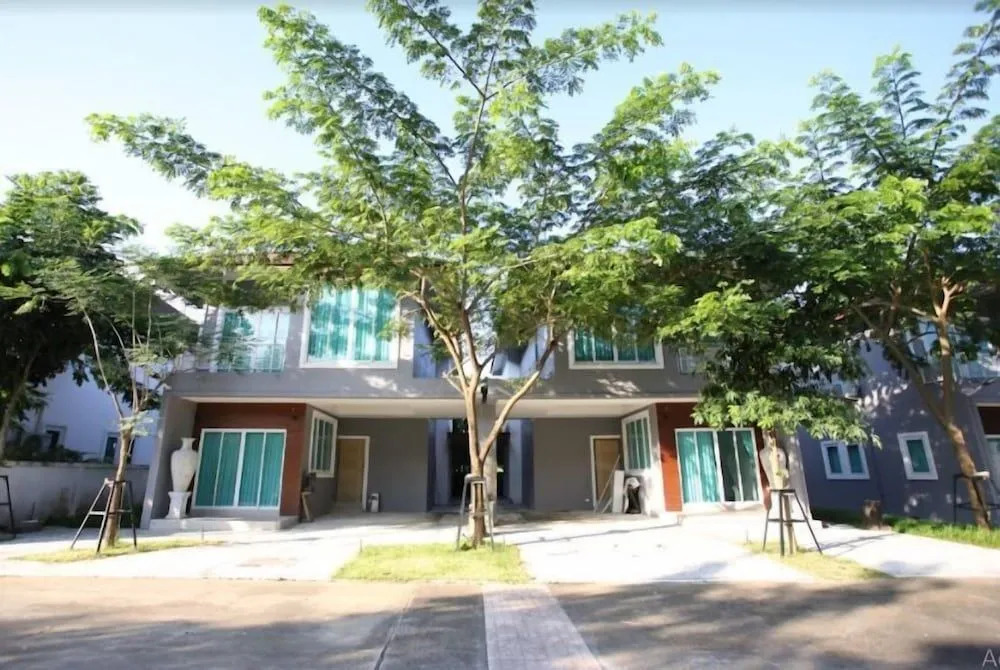 Happy Land Residence