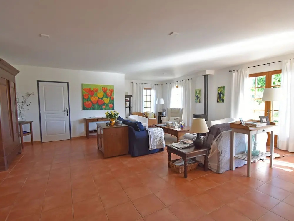 Beautiful Villa With Private Swimming Pool With Terrace and Outdoor Kitchen, View of Gorges
