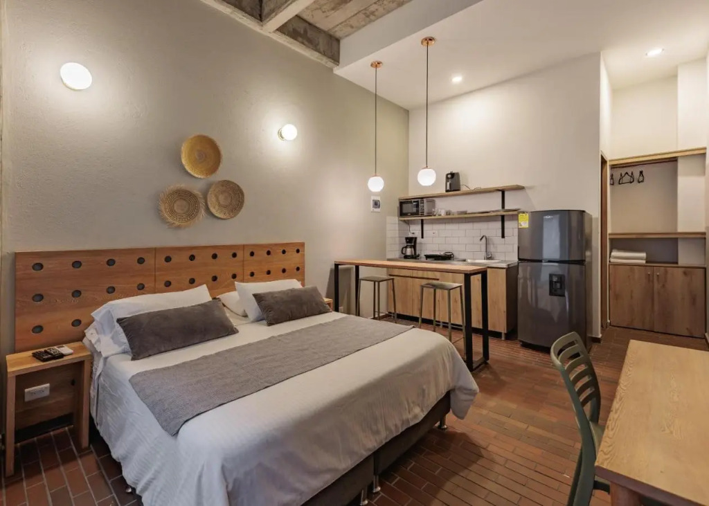 The Somos Flats Laureles