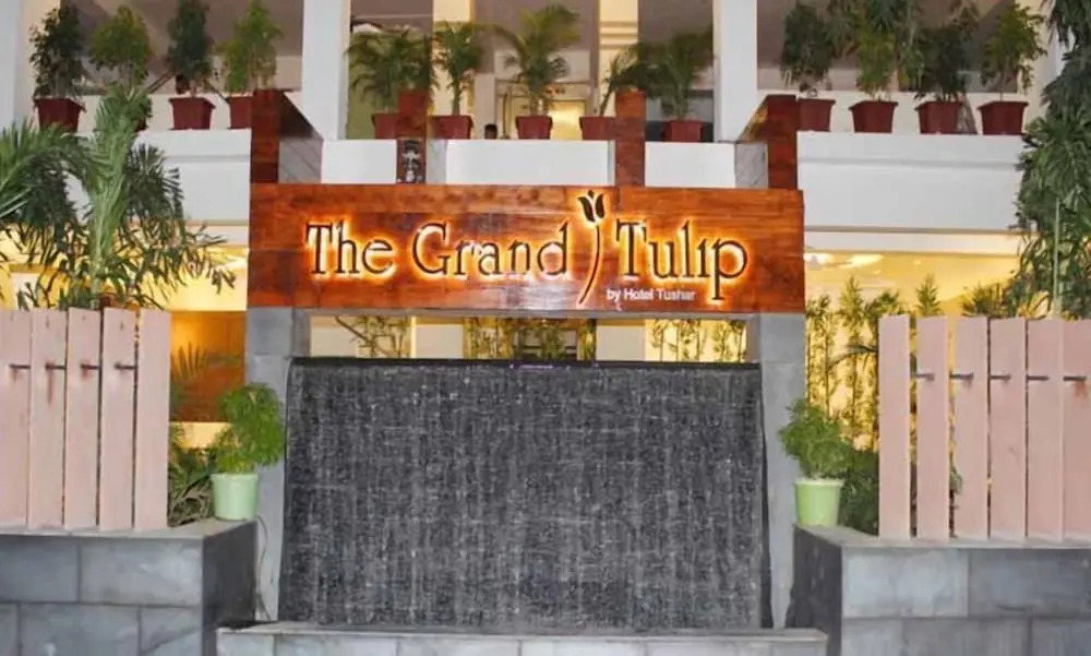 OYO 659 Hotel Grand Tulip