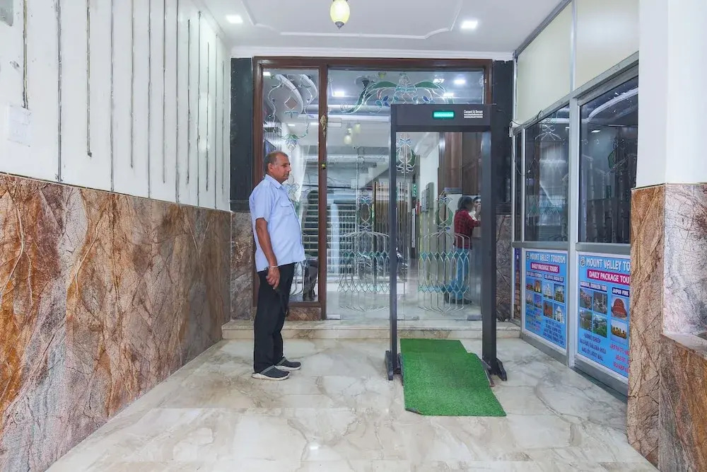 Hotel Sweet Home DX I Nearby New Delhi Railway Station