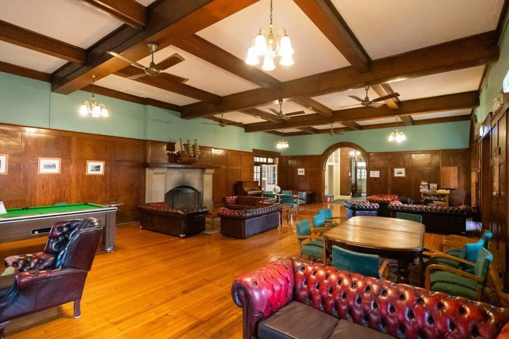 YHA Newcastle Beach