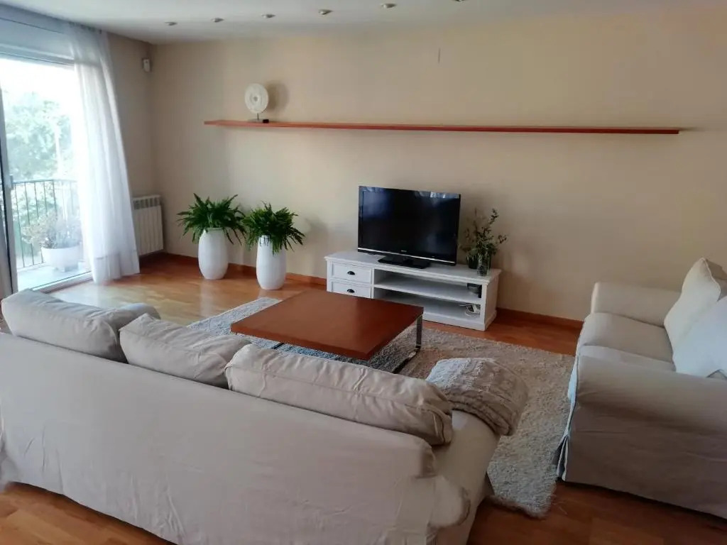 130 m2 luxury apartment in the center of Figueres