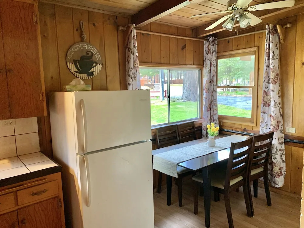 Grey Squirrel Resort