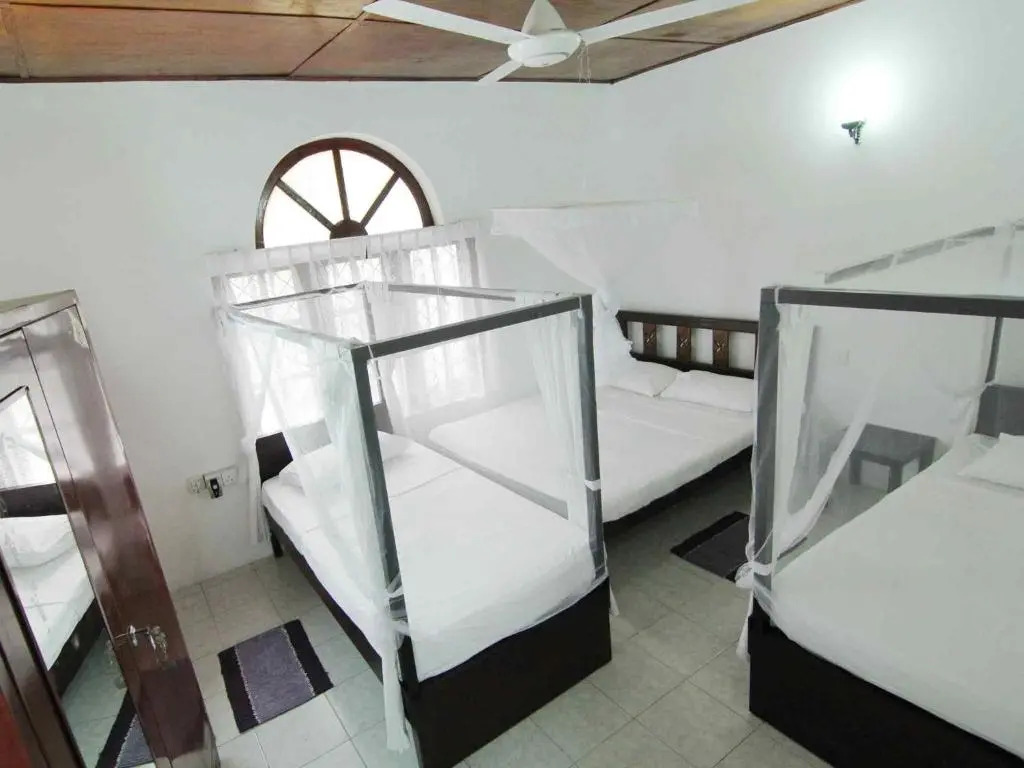 2in1 Kandy Hostel