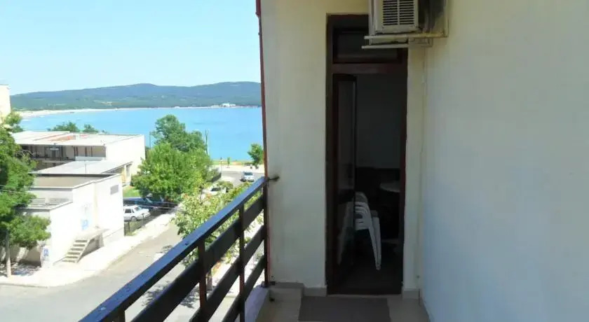 Paunovi Guest House