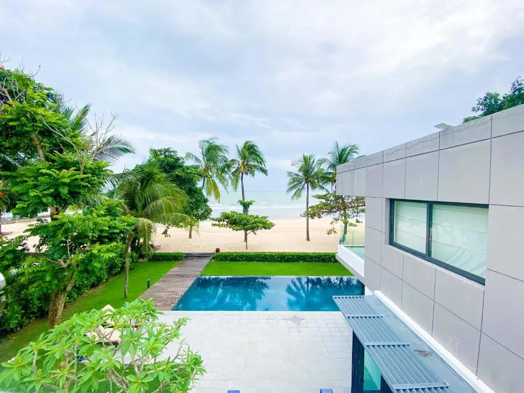 5BR Beachfront Villa 1000m2 Sanctuary Hồ Tràm