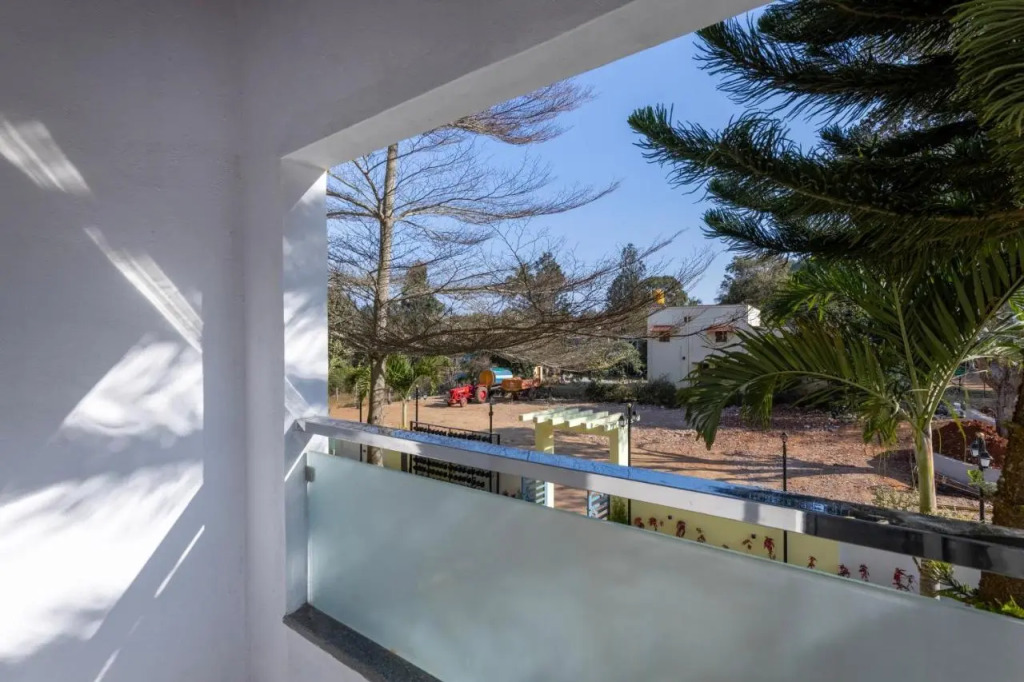 Treebo Premium Emerald Dove With Swimming Pool
