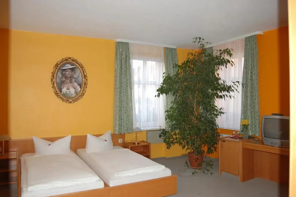 Ratskeller Hotel & Restaurant Lindow