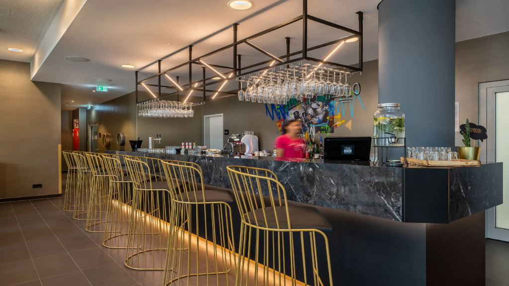 Holiday Inn - the niu, Ridge Halle Central Station by IHG