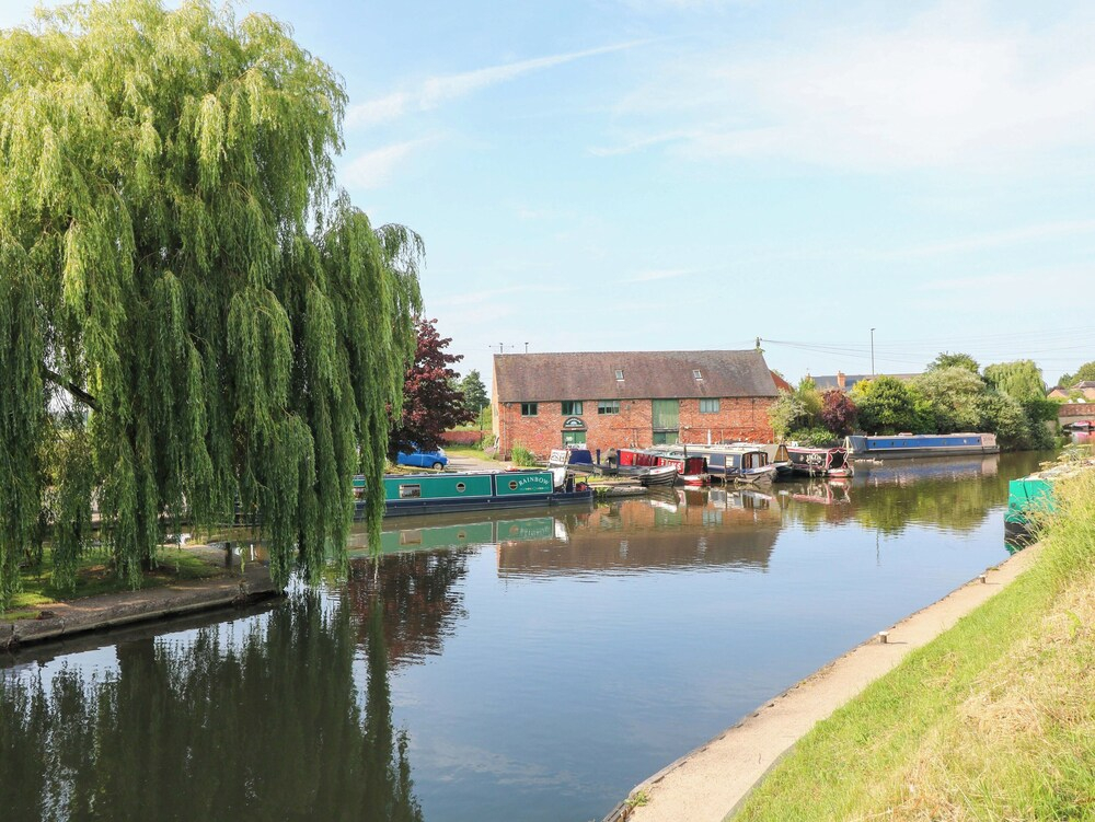 The Canalside Cottage