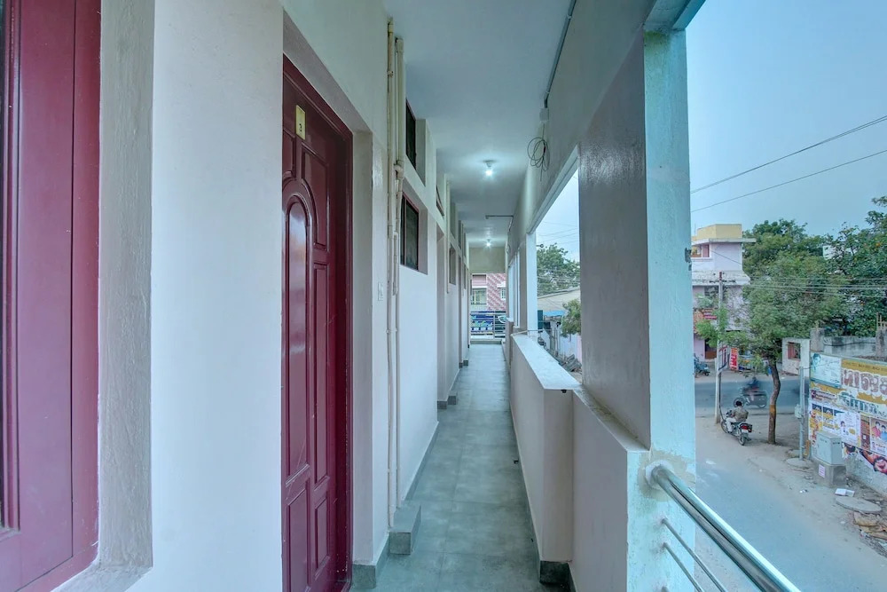 Oyo 27946 Sandhanam As Abode