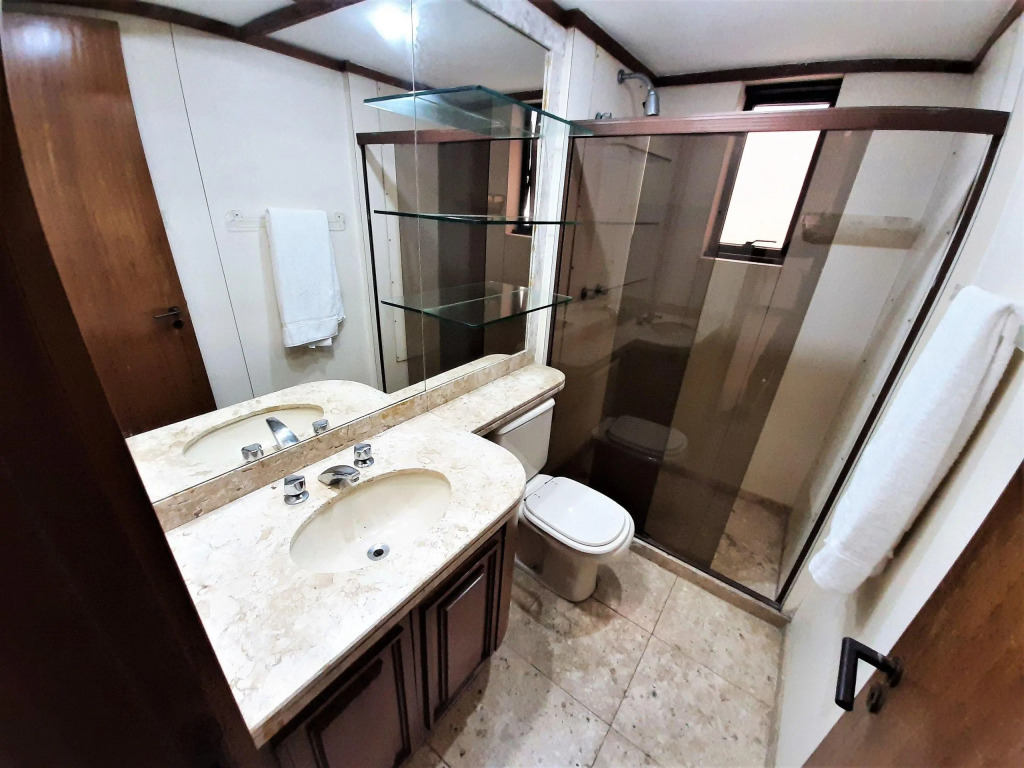 Apartamento Com Serviços Próximo A Praia De Ipanema