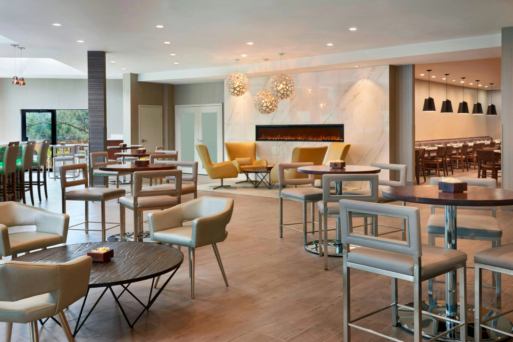 Econo Lodge Inn & Suites Toronto Airport