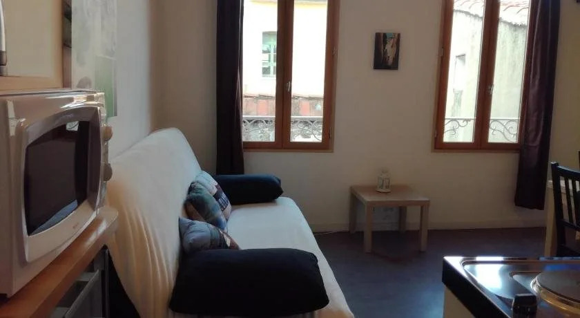 Les Amandiers De Perpignan
