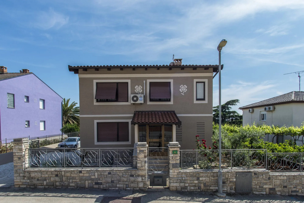 Diego apartments