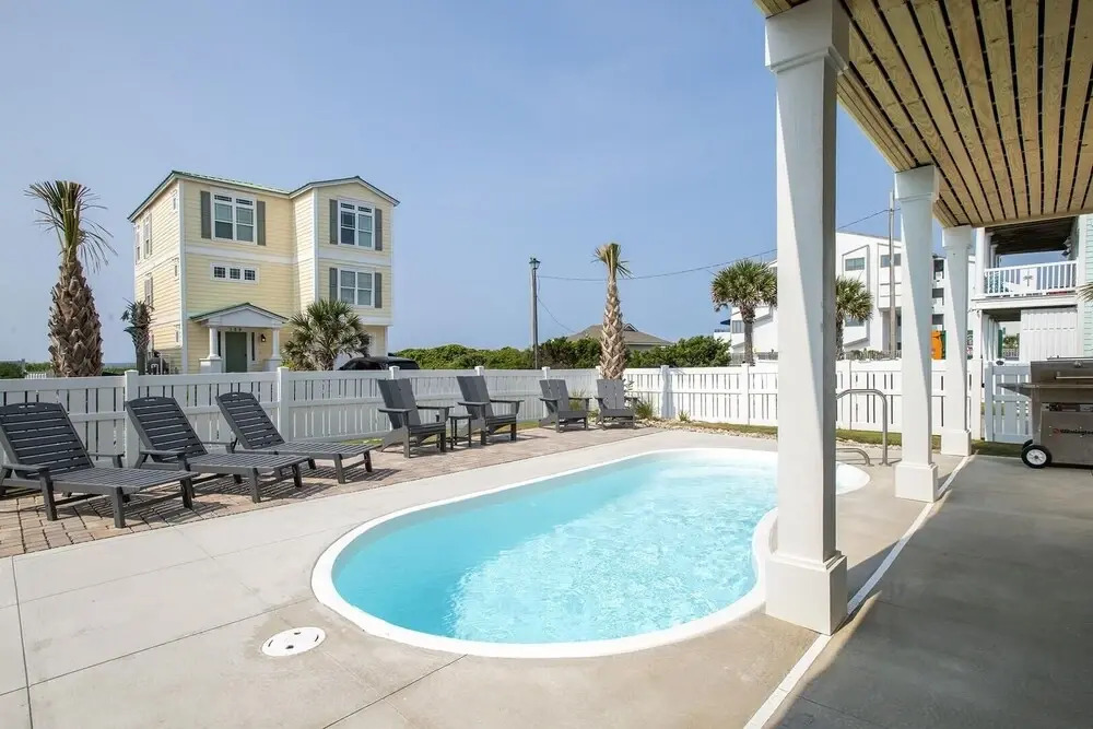Forever Blue 6 Bedroom Home