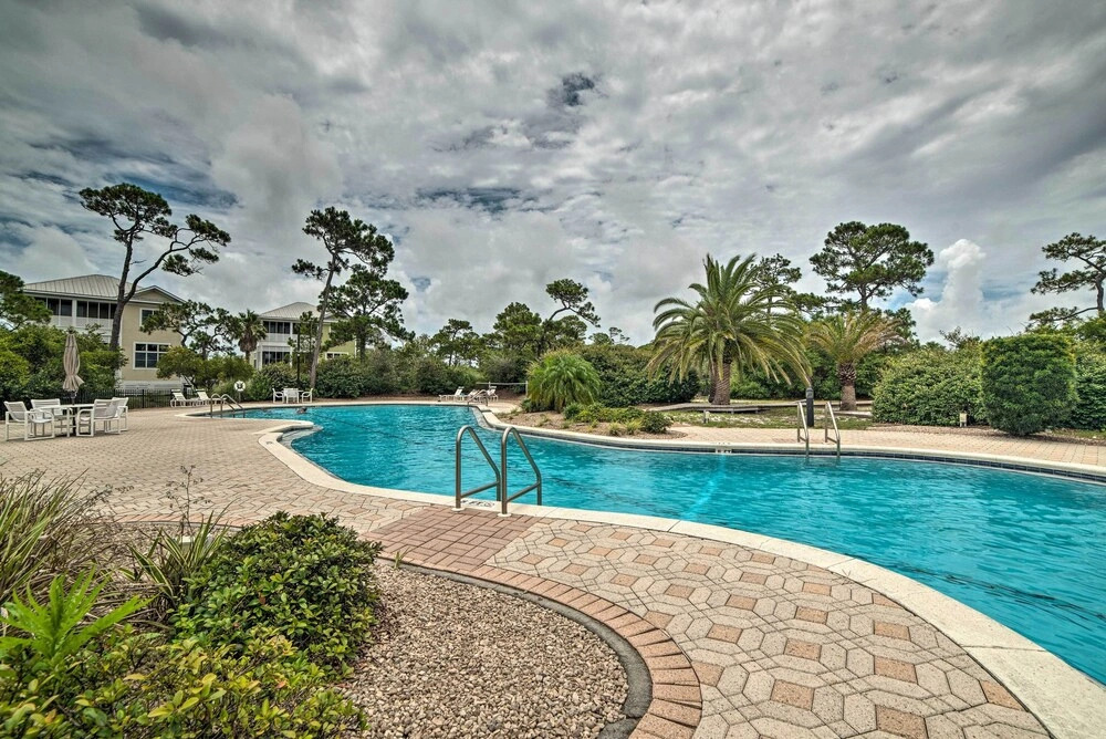 Awesome St George Island Home, Walk to Beach!
