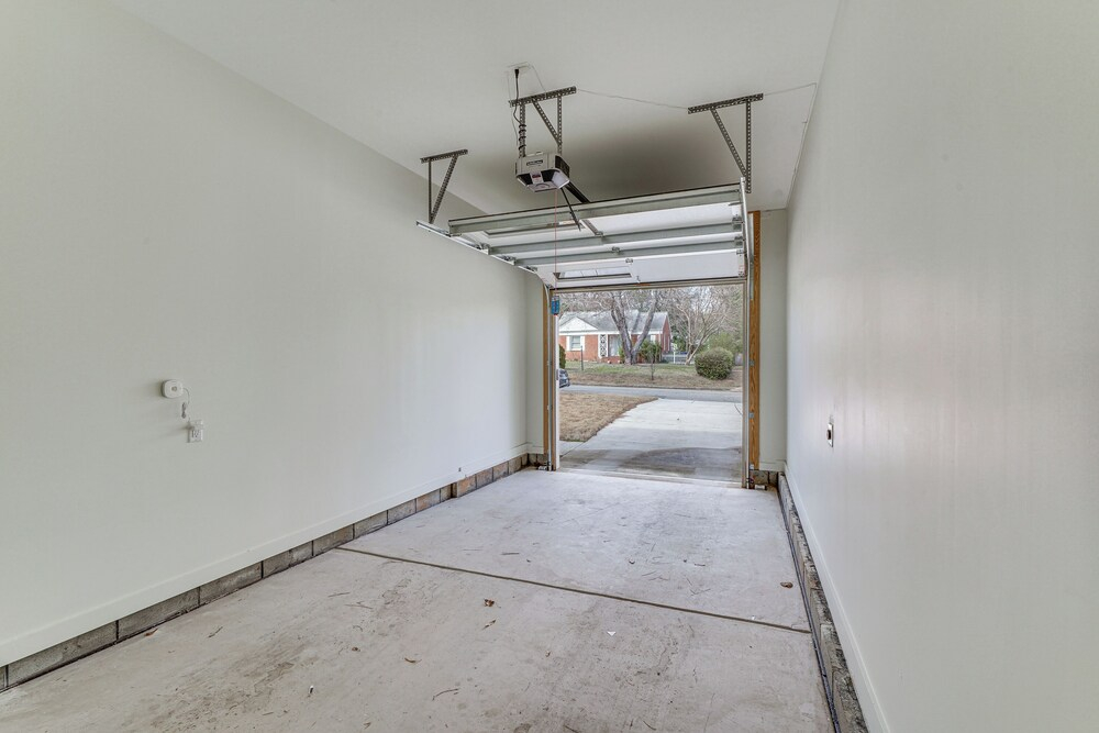 2 Mi to Wakemed: Modern Raleigh Duplex w/ Yard