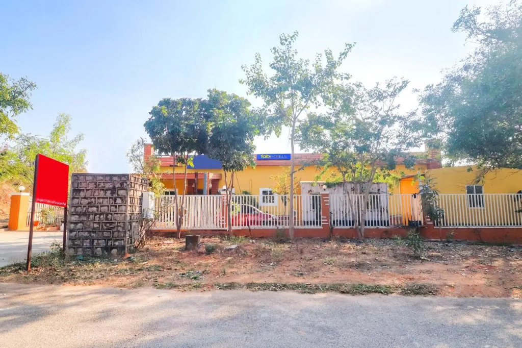 Via Airport Stay Inn - Nr, Rajiv Gandhi International Airport