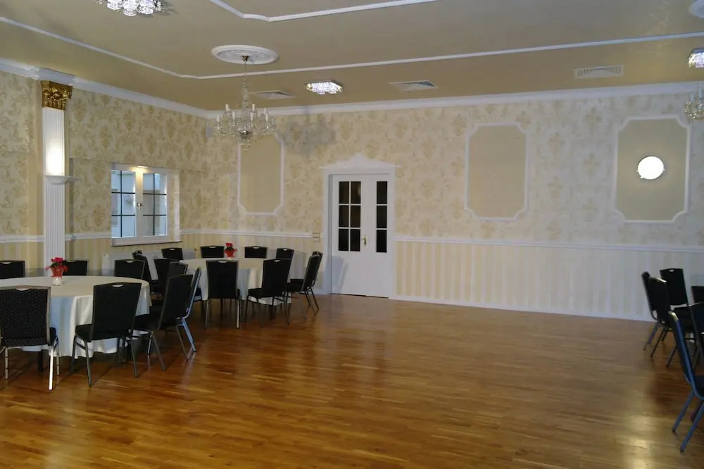 Heidehotel Jagdhof Dobra GmbH