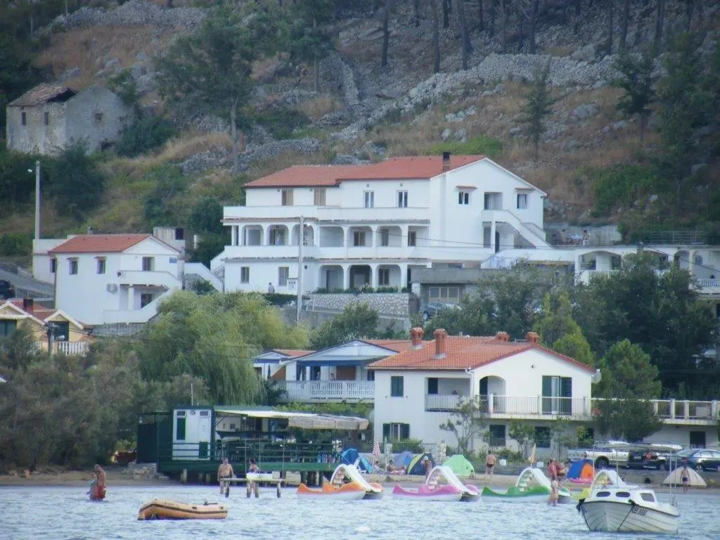 Apartments Marina