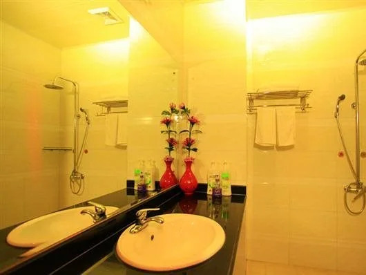 Flowers Pavilion Hotel