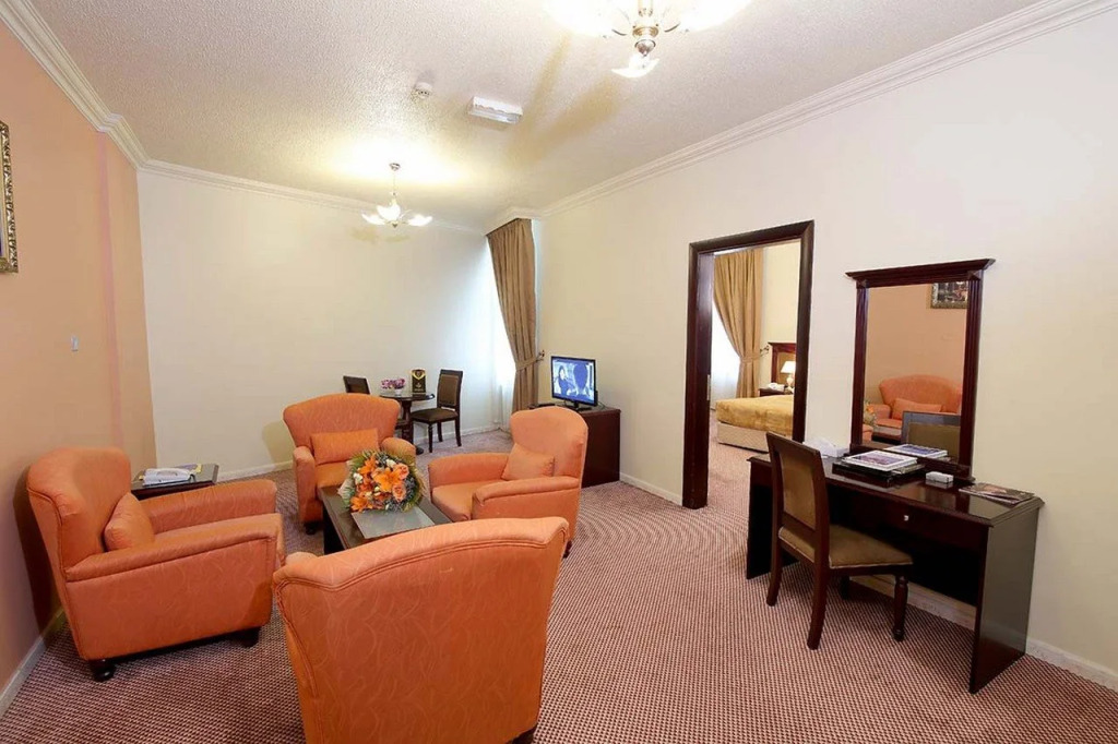 Al Bustan Hotel