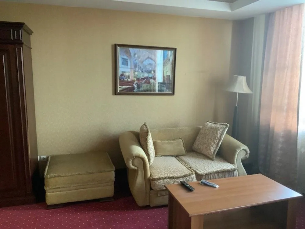 Royal Vista Hotel