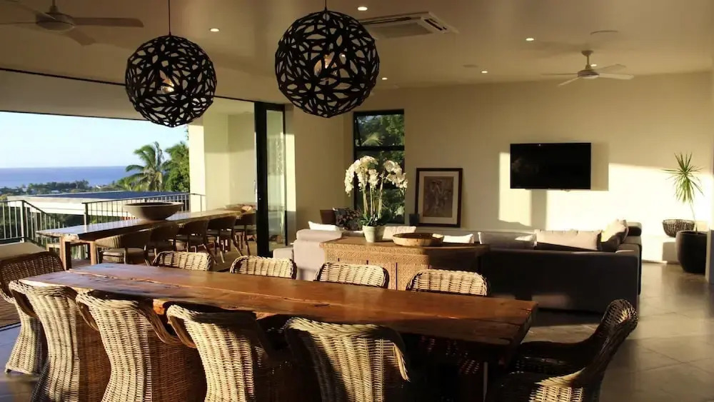 Nikao Luxury Villa