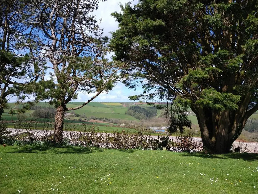 238 Norton Park, Dartmouth 2 bed holiday home with free parking