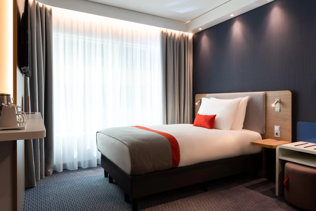 Holiday Inn Express Amsterdam - North Riverside by IHG