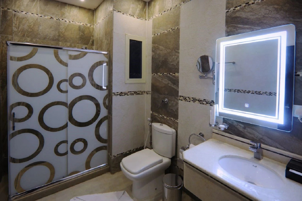 Rose White Hotel