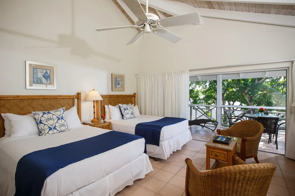 Ocean Club East, Grace Bay Beach