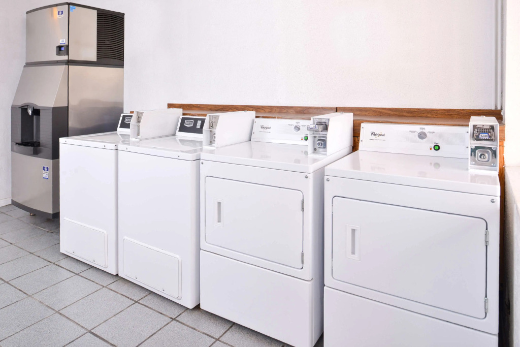 Americas Best Value Inn Clute
