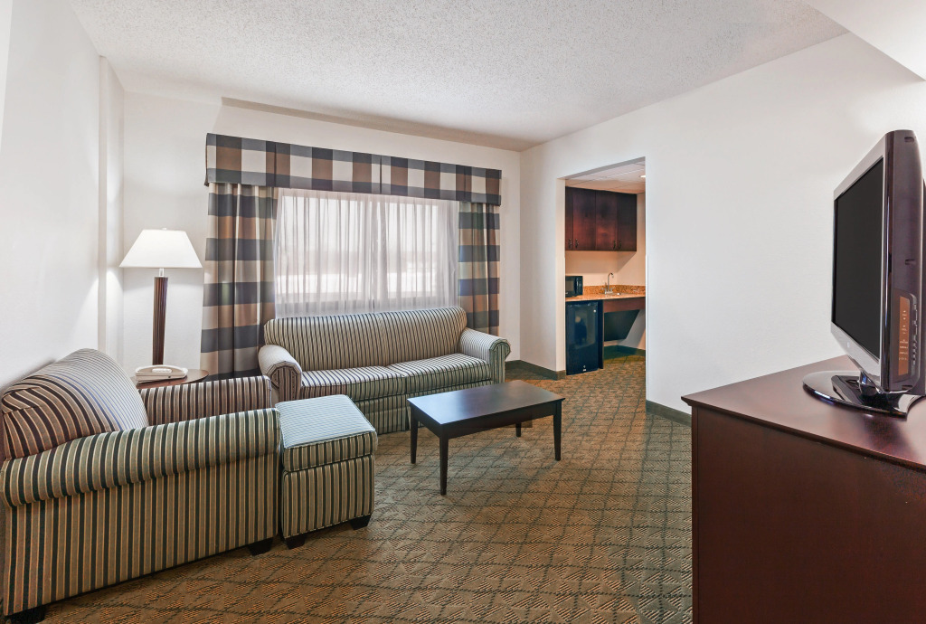 Holiday Inn Springdale-Fayetteville Area by IHG