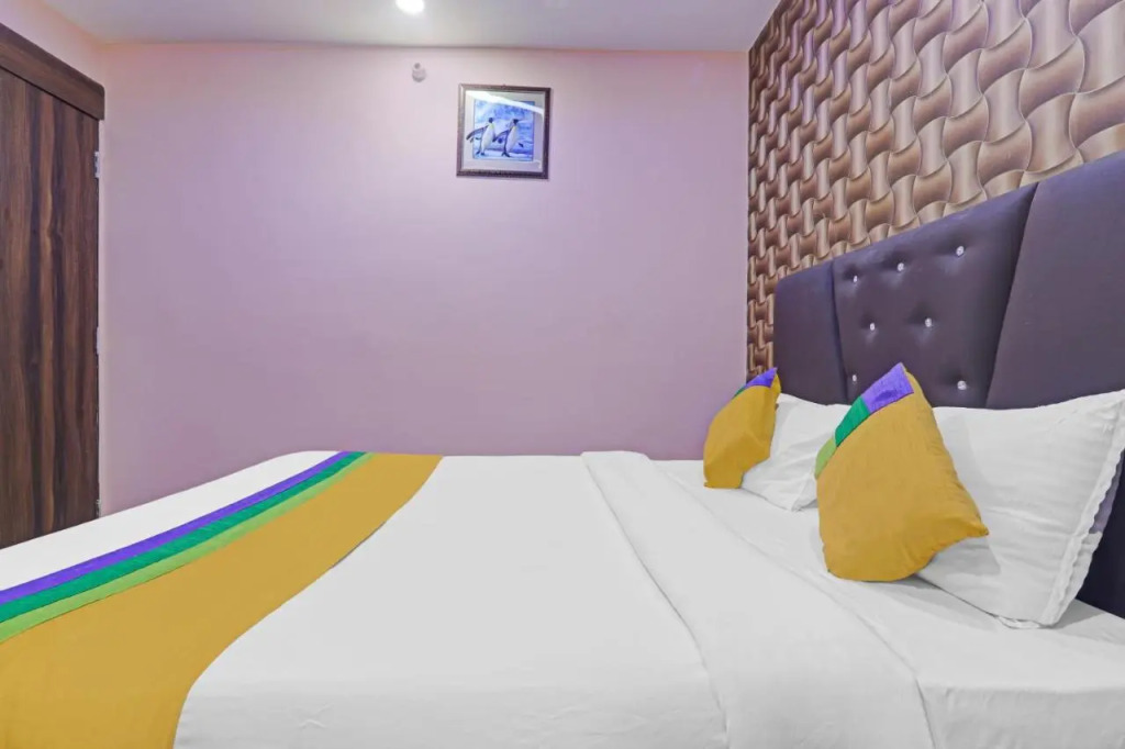 Itsy Hotels Royal Galaxy - 3 km From Sangam