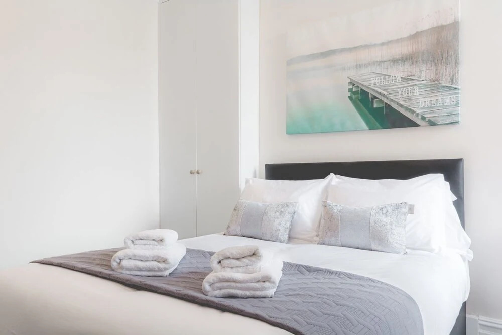 Platinum SA - Sefton Suites