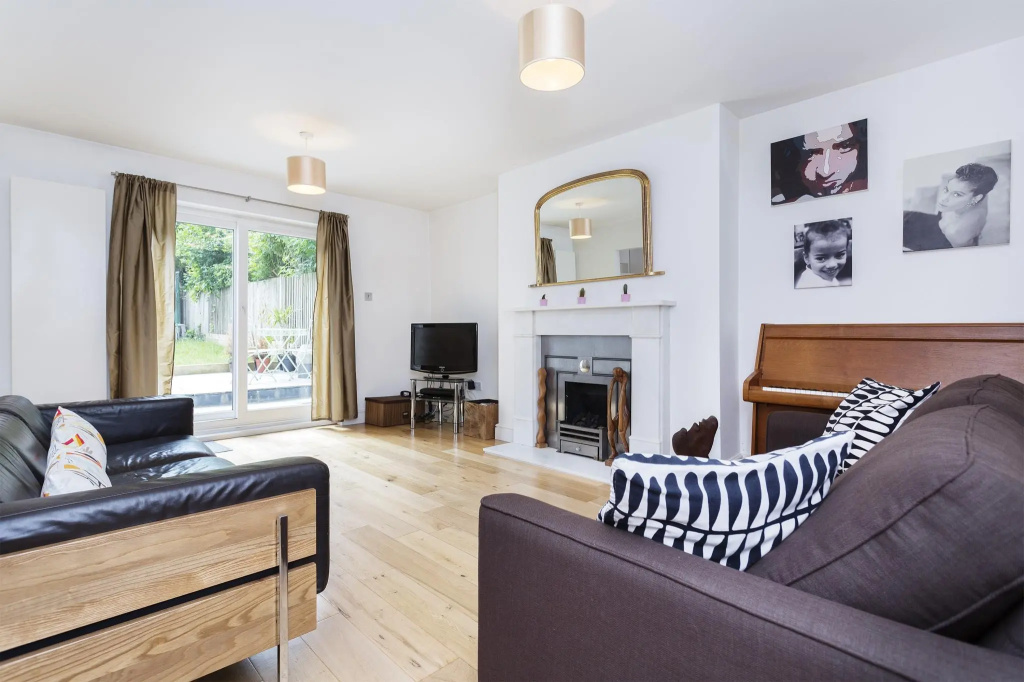 Veeve - Light of Kentish Town