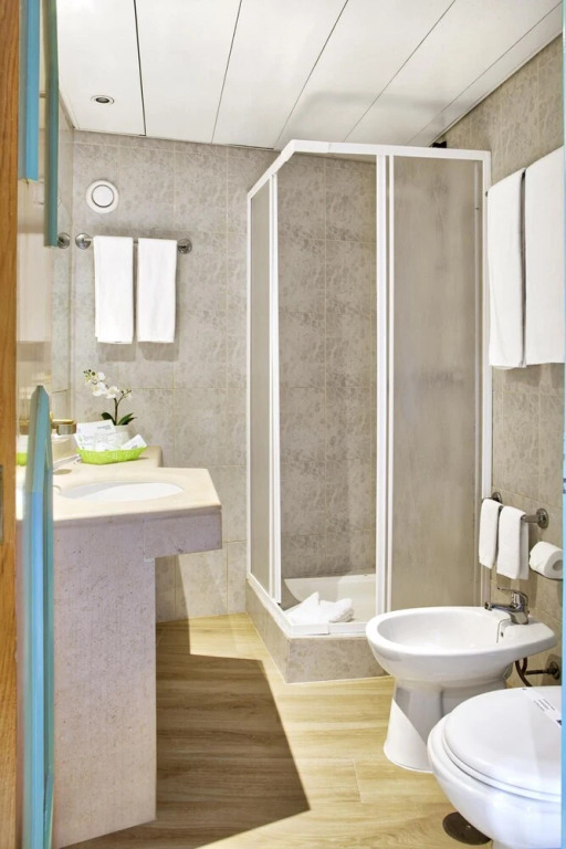 Amazing Aparthotel Apartments 2 Bedroom
