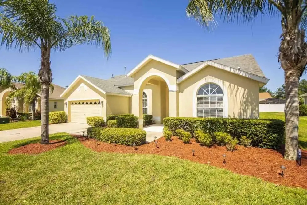 Anthea's Orange Tree 4 Bedroom Home