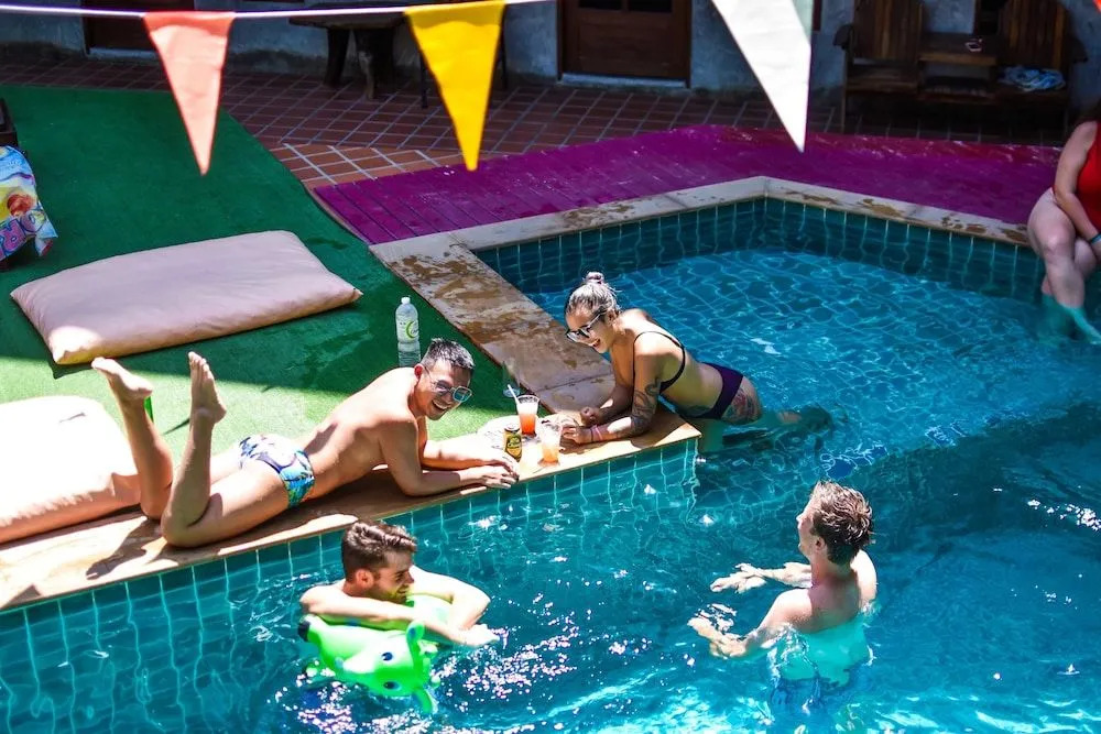 Mad Monkey Koh Phangan Hostel - Adults Only