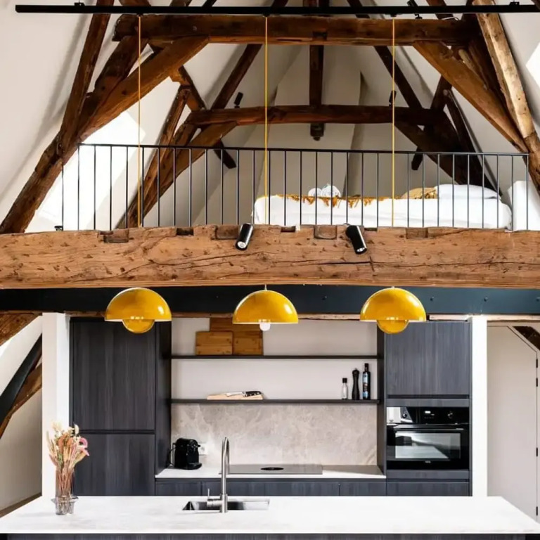 City-view Loft With Wooden Beams and Mezzanine