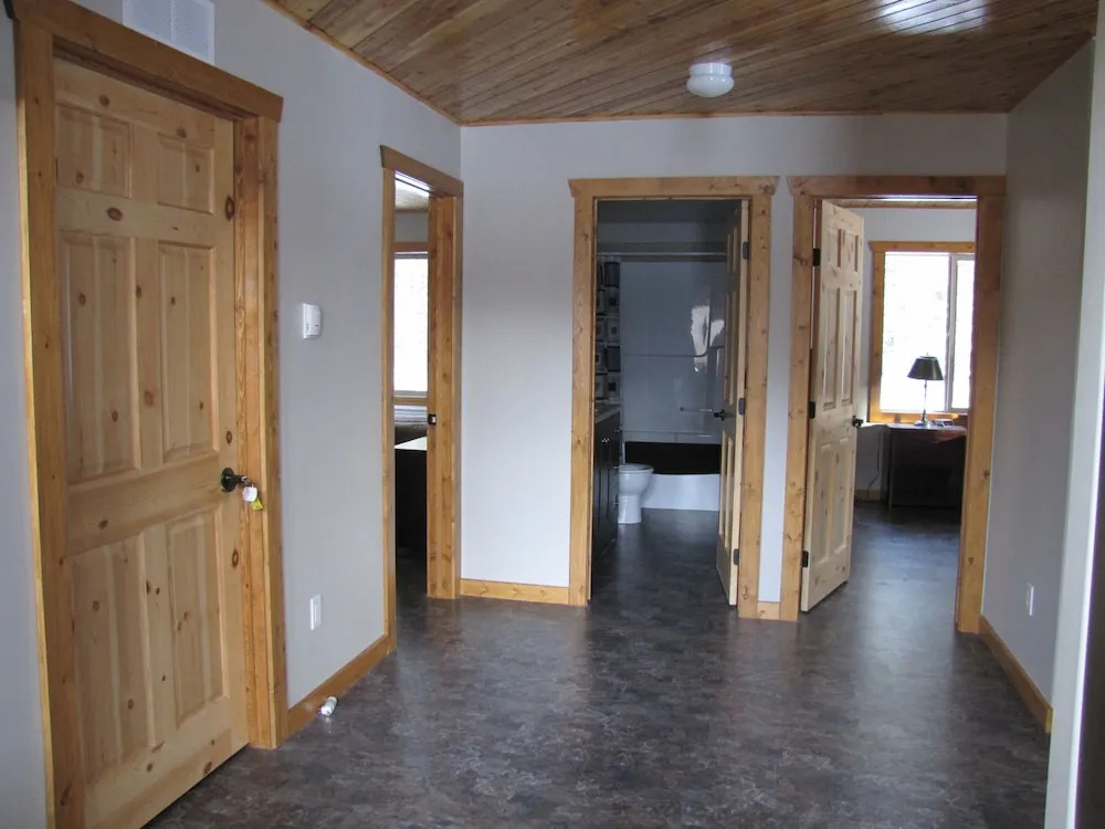 Whisper Creek Lodge