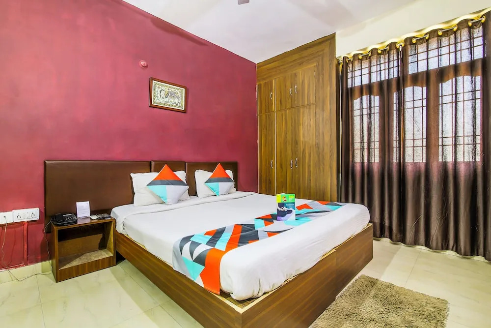 Vibrant Guest House By FabExpress