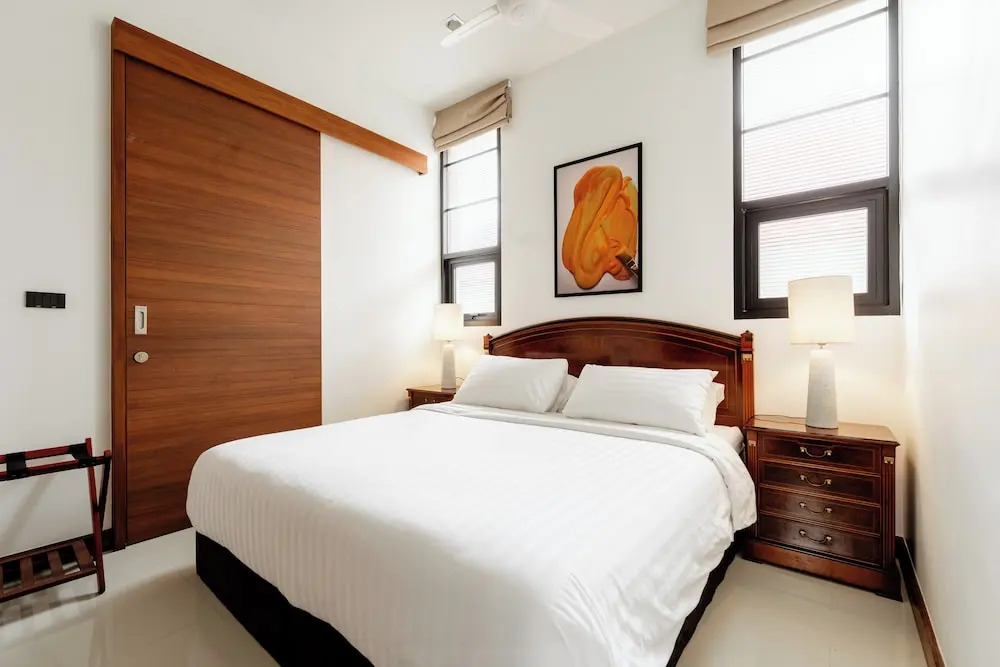Villa Viola | 7 BR Brand New Fully Staffed Villa
